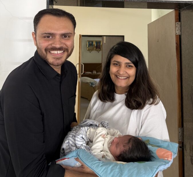 15 years - Lovestruck College-goers to Mom and Dad Image